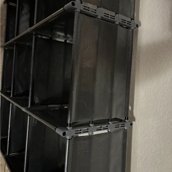 Storage sections - Picture 3 of 5